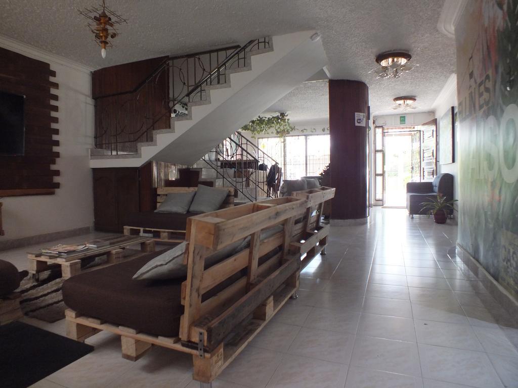 Hostal Casa Paraiso Medellín Extérieur photo